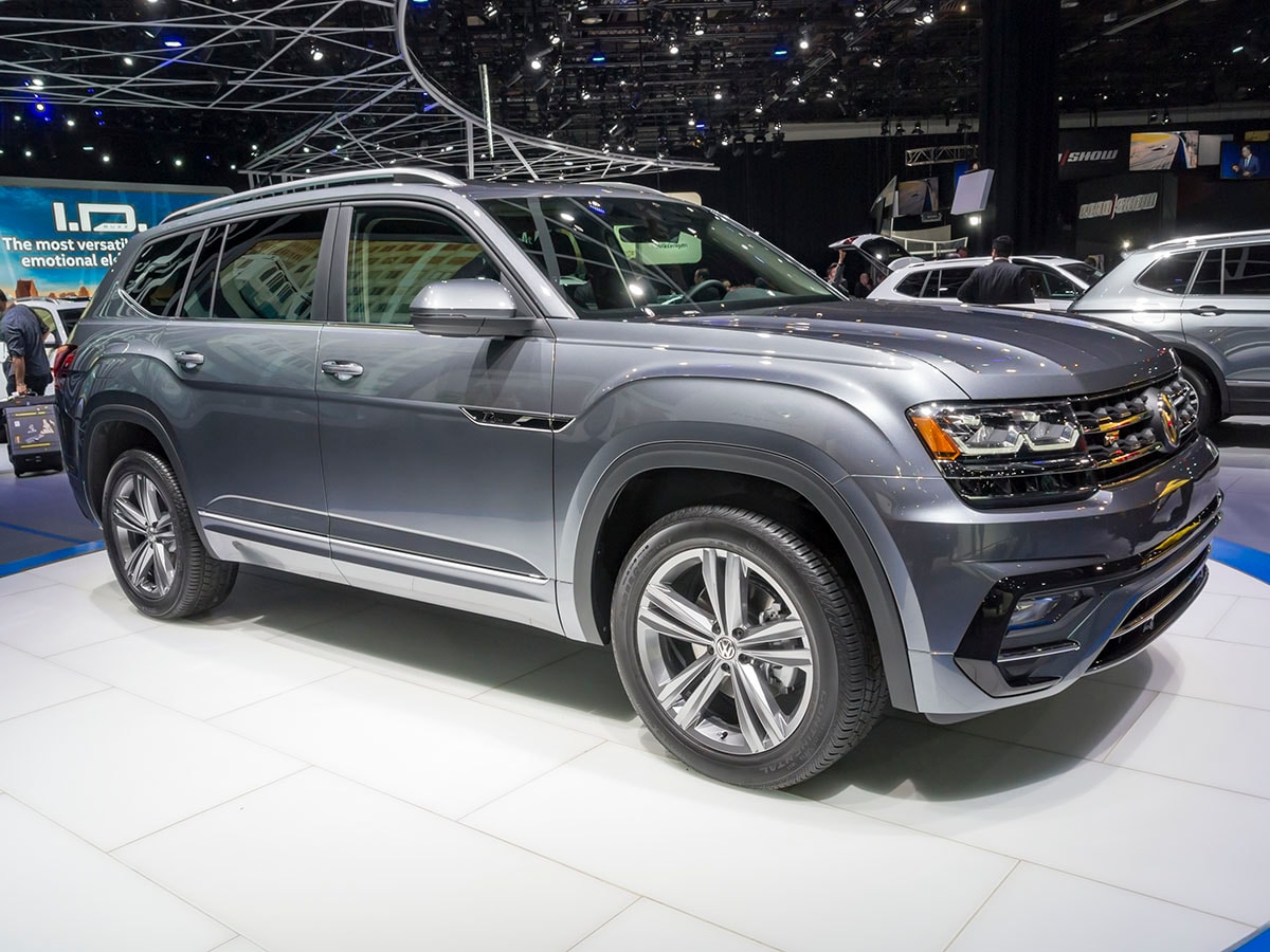 33 2018 Volkswagen Atlas R Line KBB