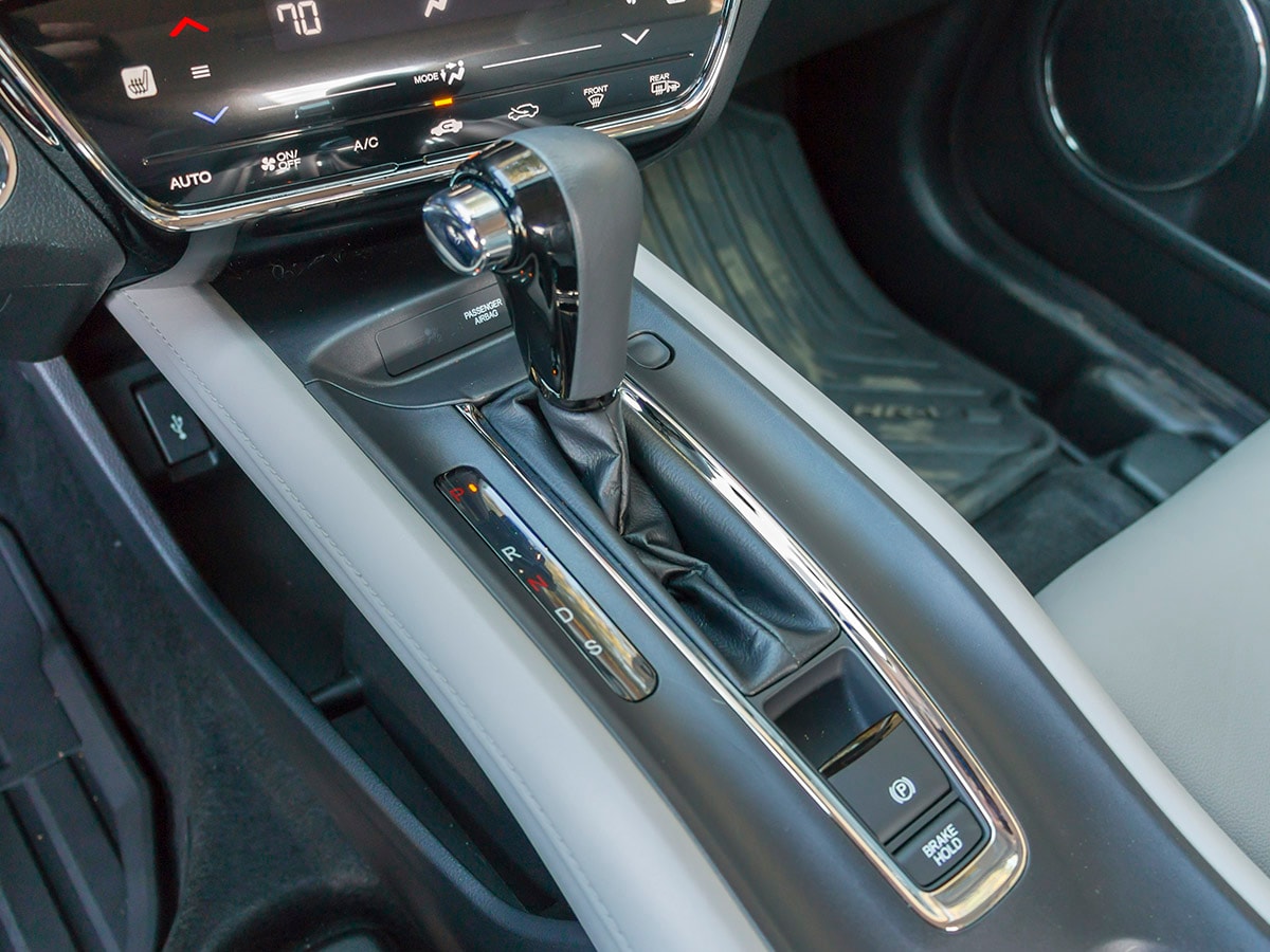 35 2016 Honda HR V Long Term Interior