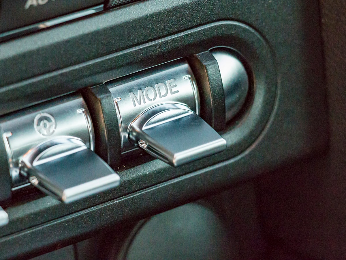 36 2018 Ford Mustang EcoBoost Interior KBB