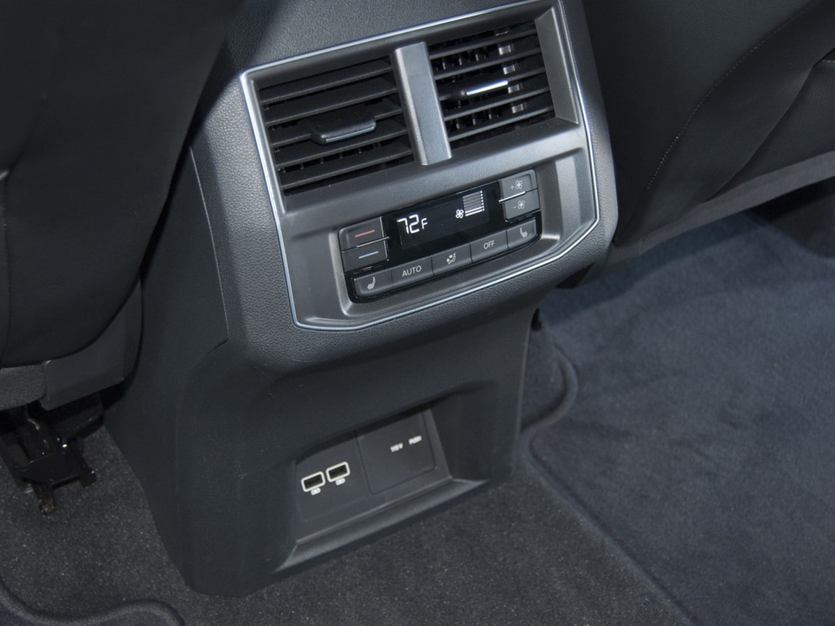 36 2018 Volkswagen Atlas Kbb