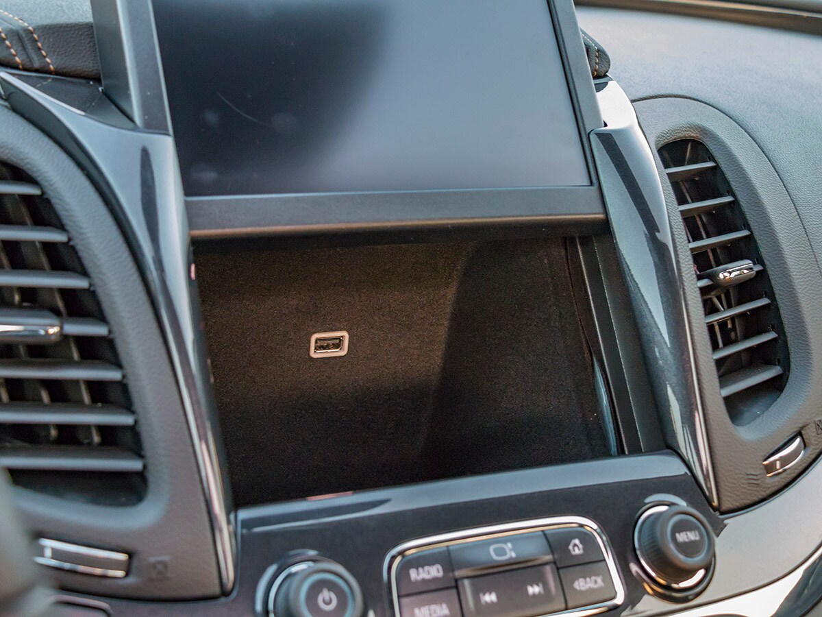 37 2018 Chevrolet Impala Interior KBB