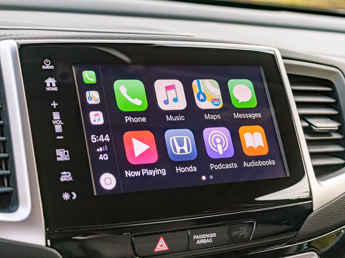 38 2017 Honda Pilot Interior KBB