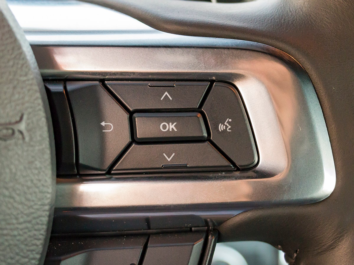 39 2018 Ford Mustang EcoBoost Interior KBB