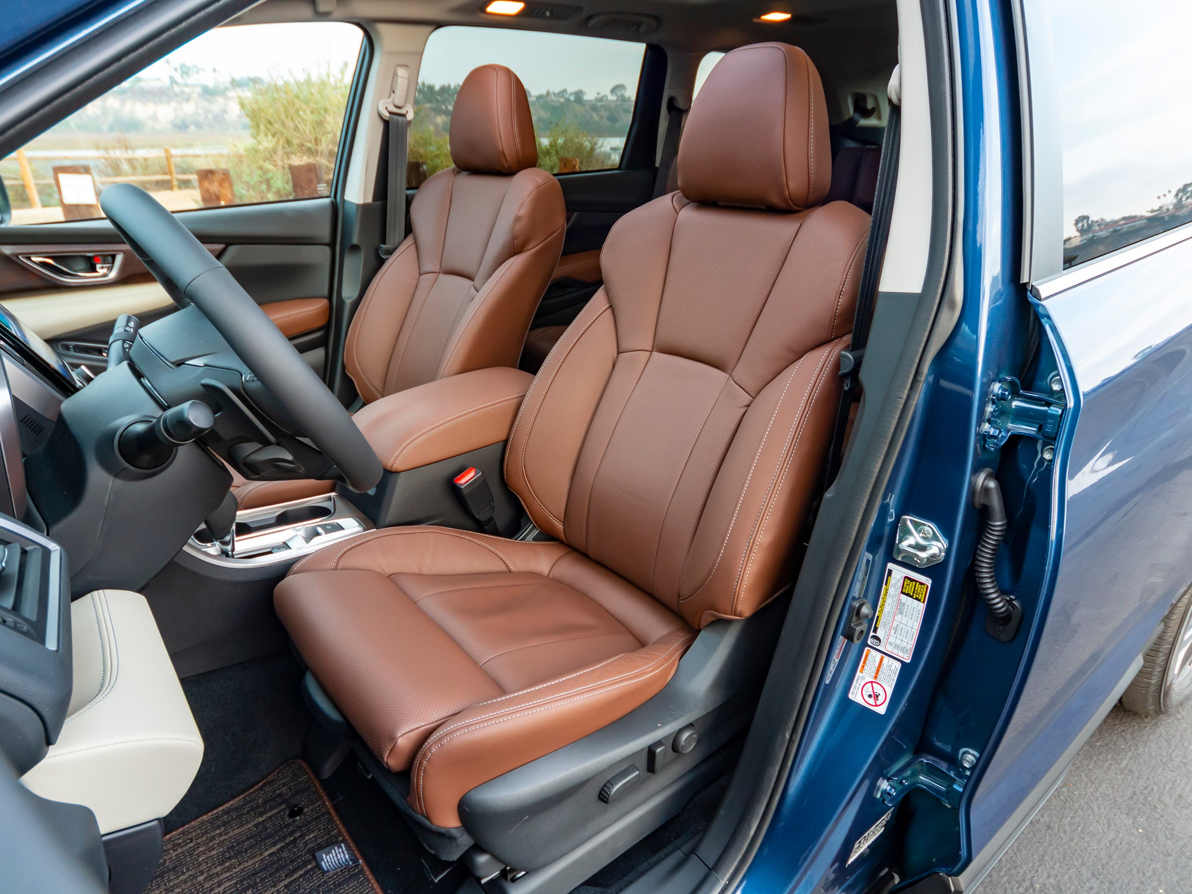 39 2019 Subaru Ascent LT Interior KBB