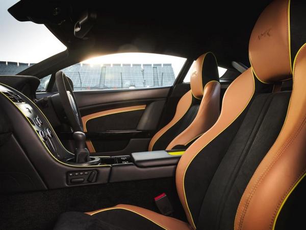 40 2017 Aston V8 Martin Vantage Amr