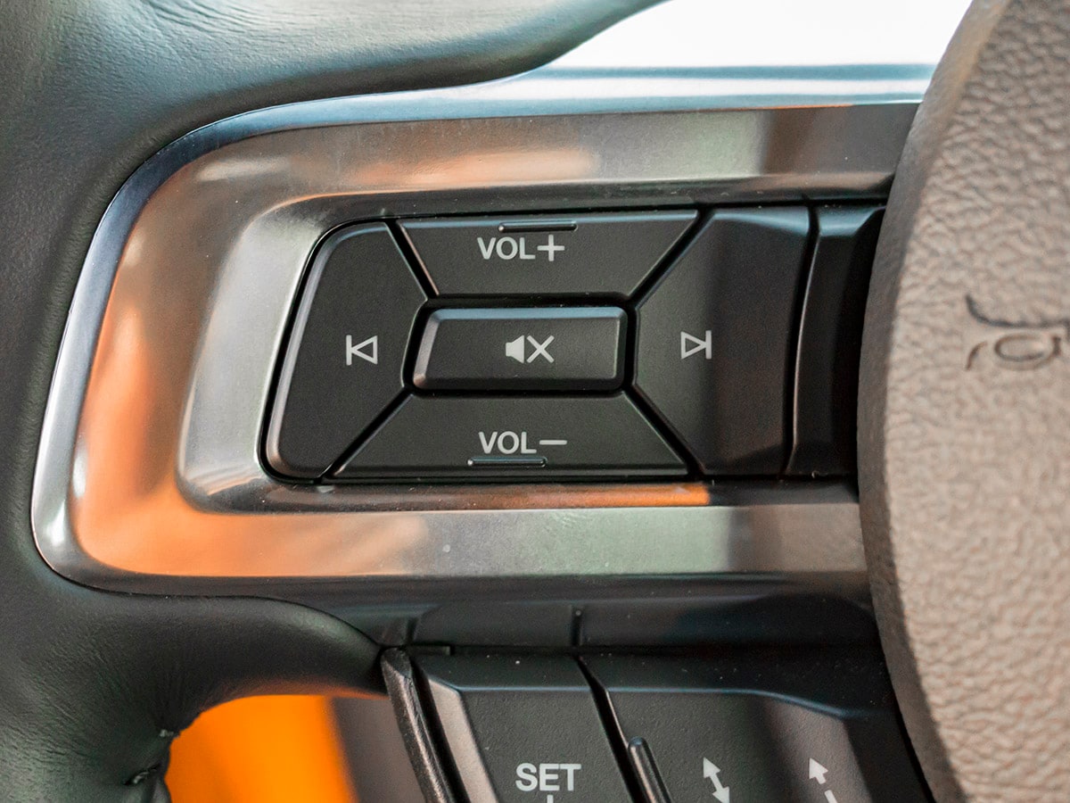 41 2018 Ford Mustang EcoBoost Interior KBB