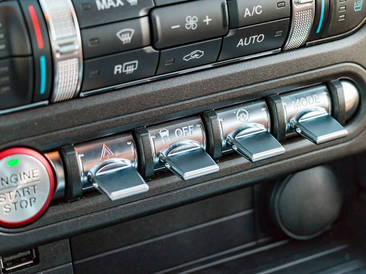42 2018 Ford Mustang GT Interior KBB