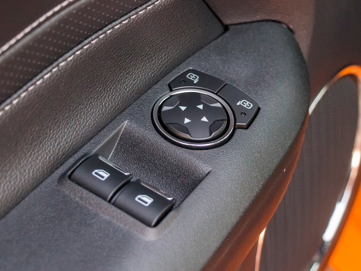 44 2018 Ford Mustang EcoBoost Interior KBB