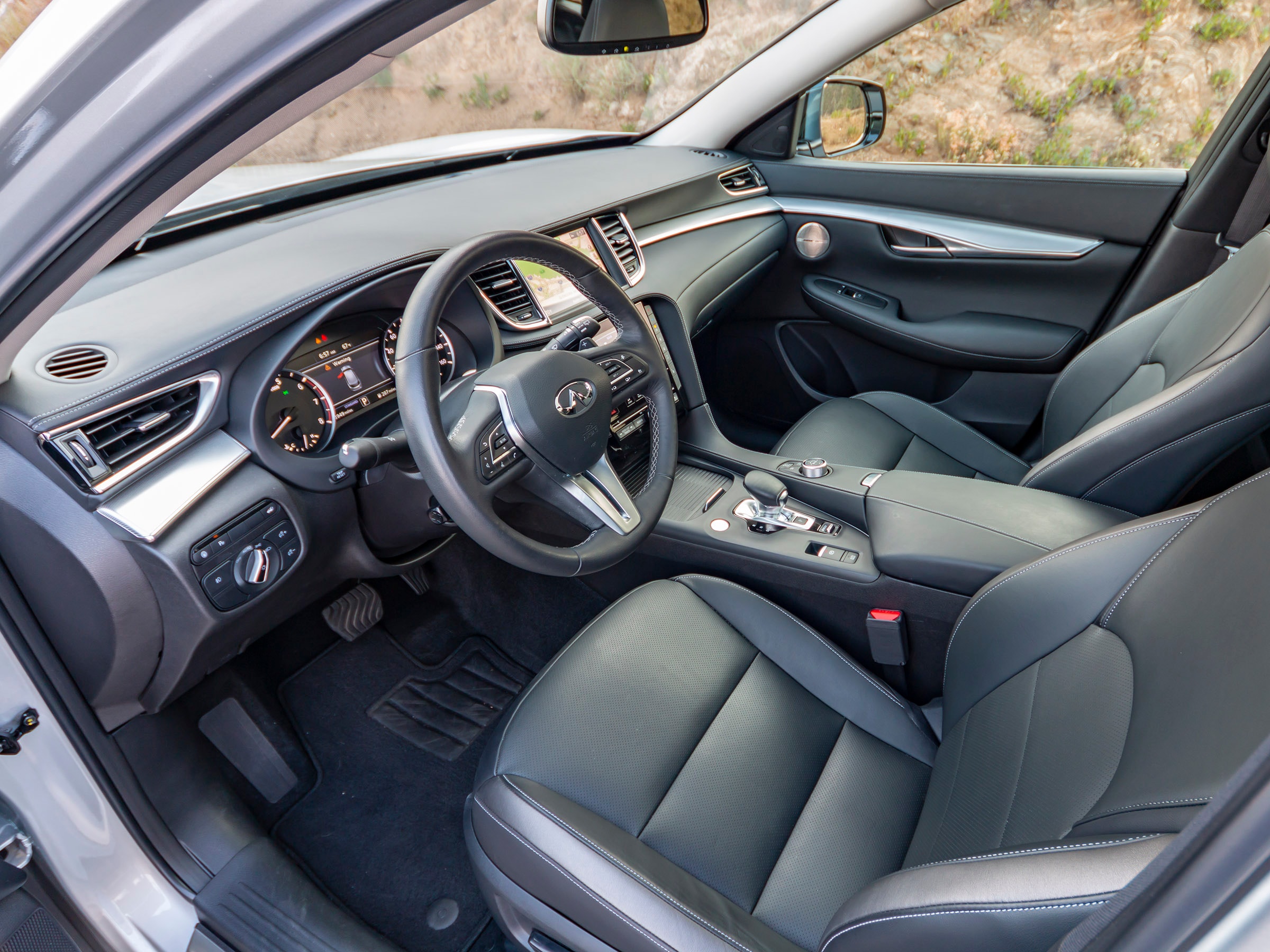 46 2019 Infiniti QX50 LT Interior KBB