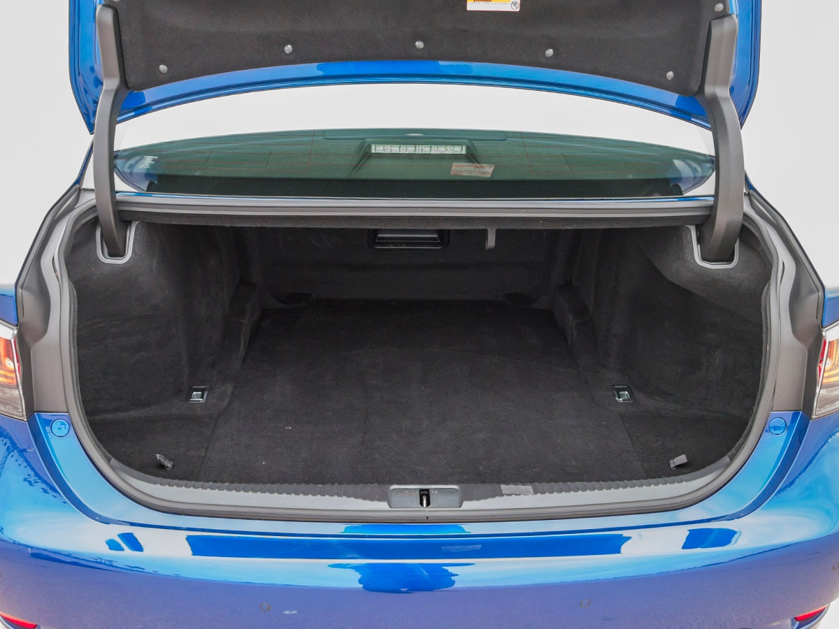 47 2016 Lexus GS F Cargo