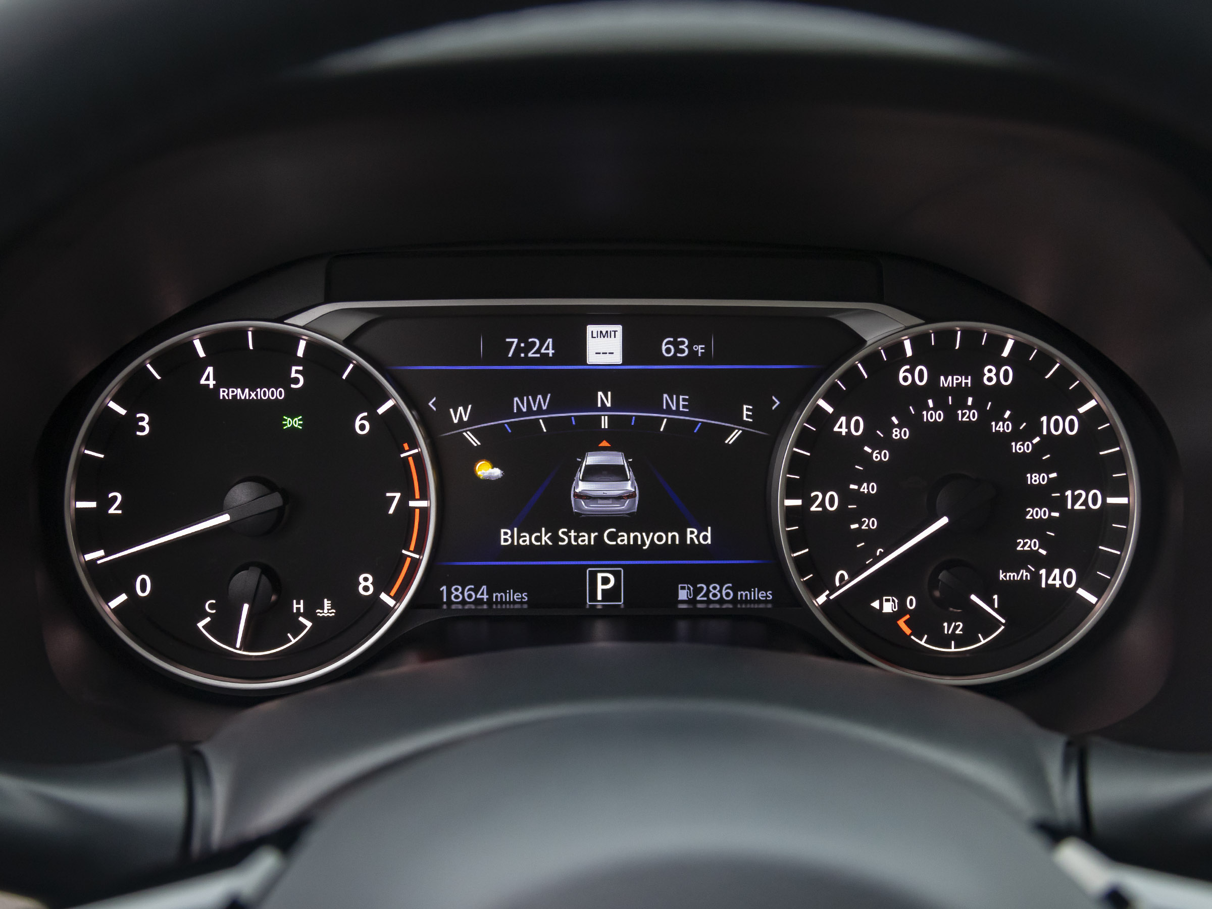48 2019 Nissan Altima Long Term Interior KBB