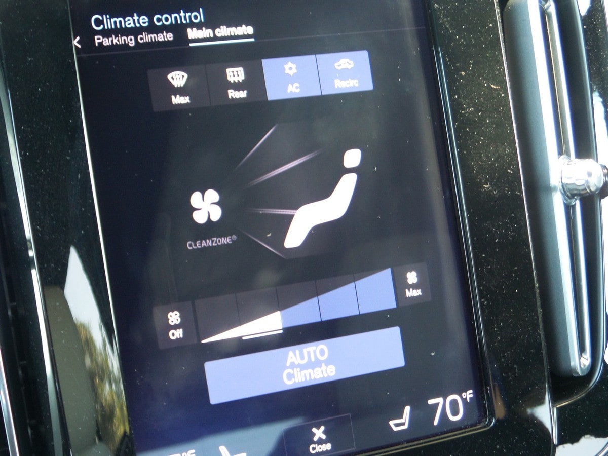 5 2019 Volvo XC40 Climate