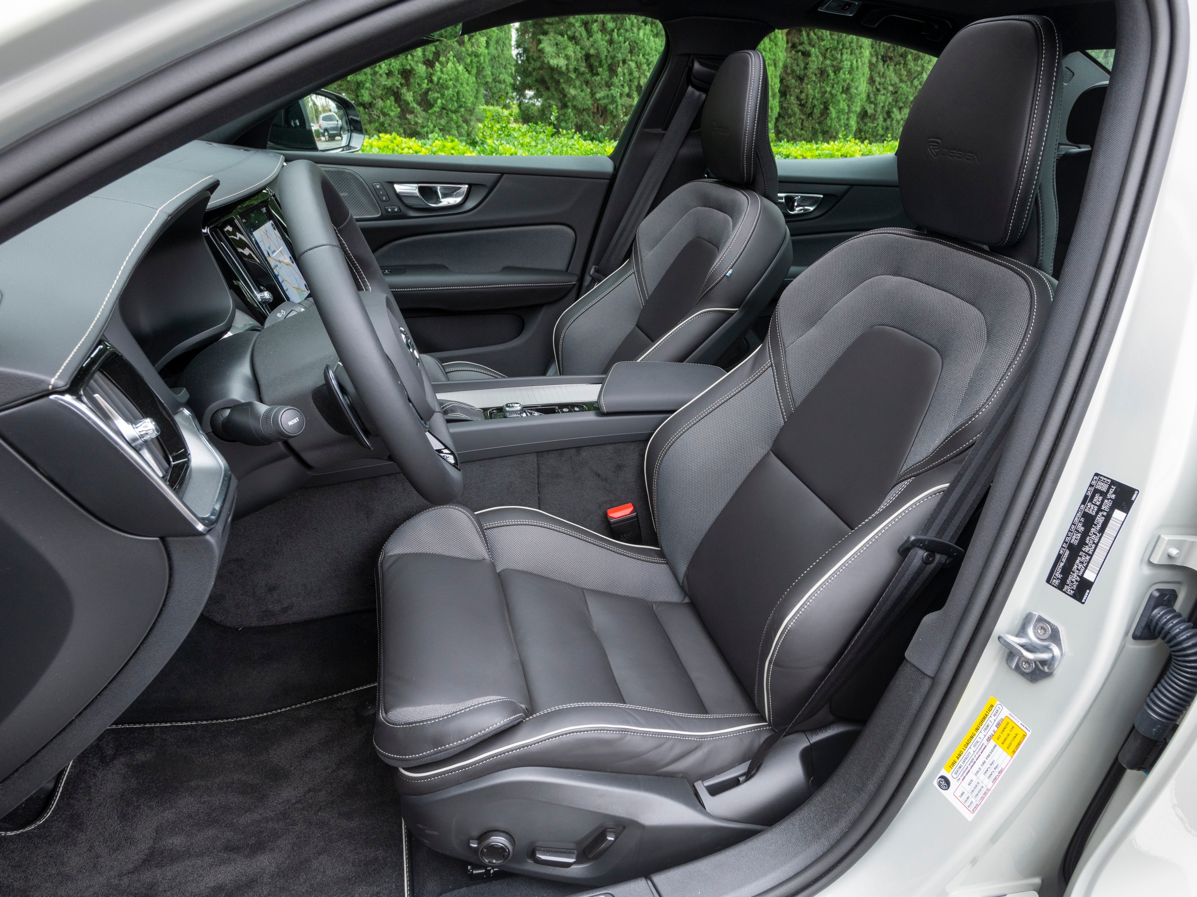 50 2020 Volvo S60 KBB