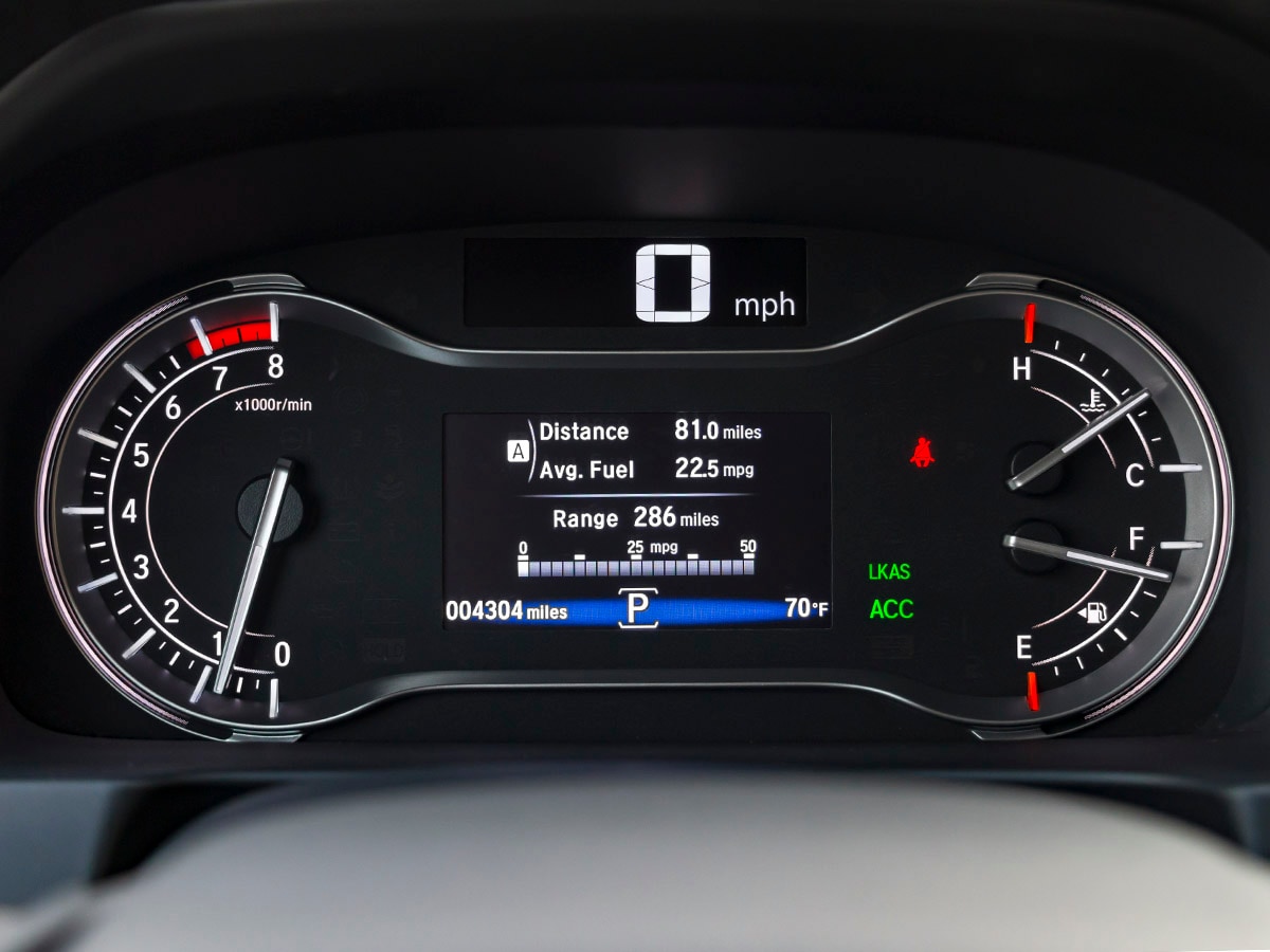51 2017 Honda Pilot Interior KBB
