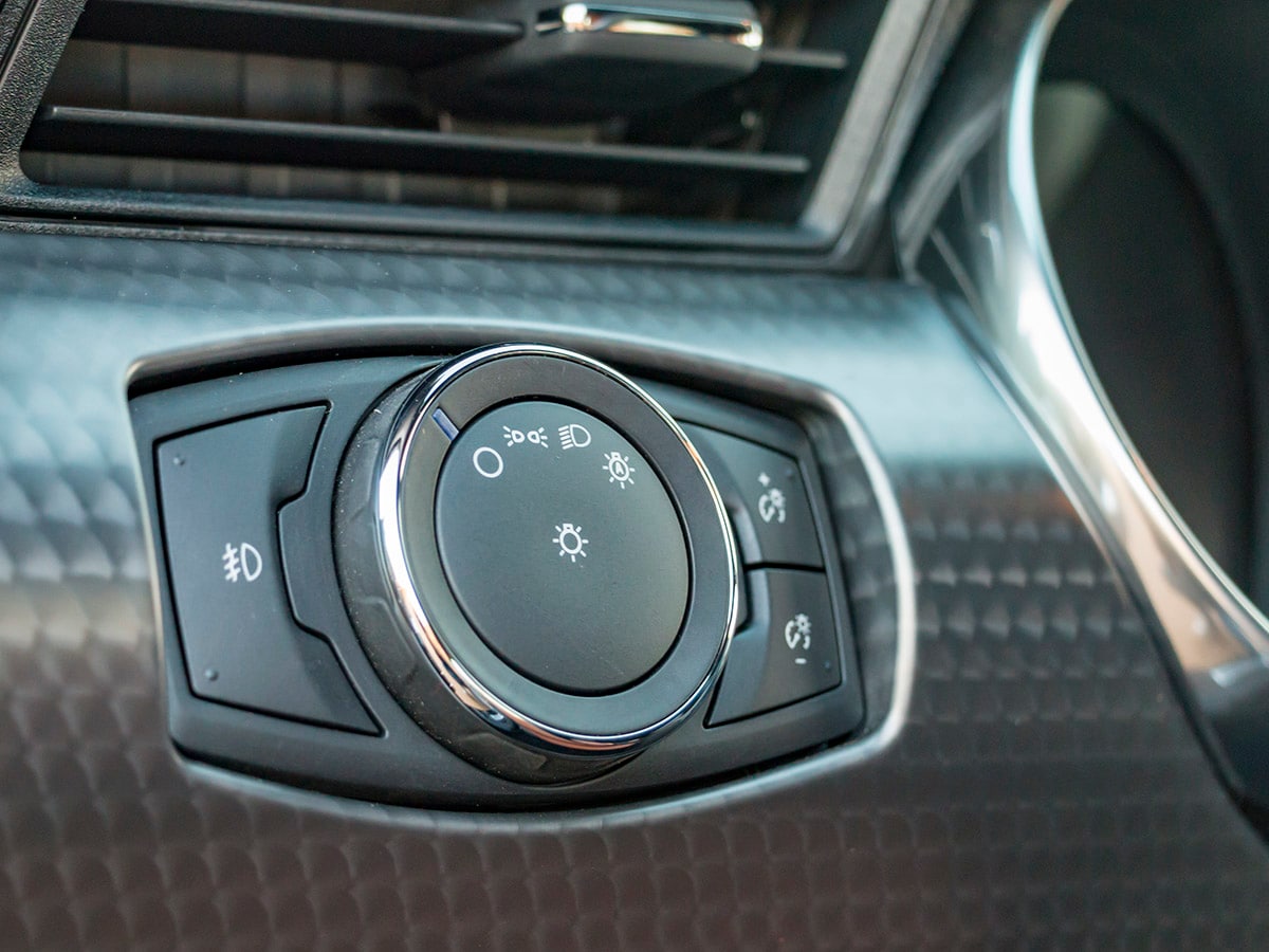54 2018 Ford Mustang GT Interior KBB