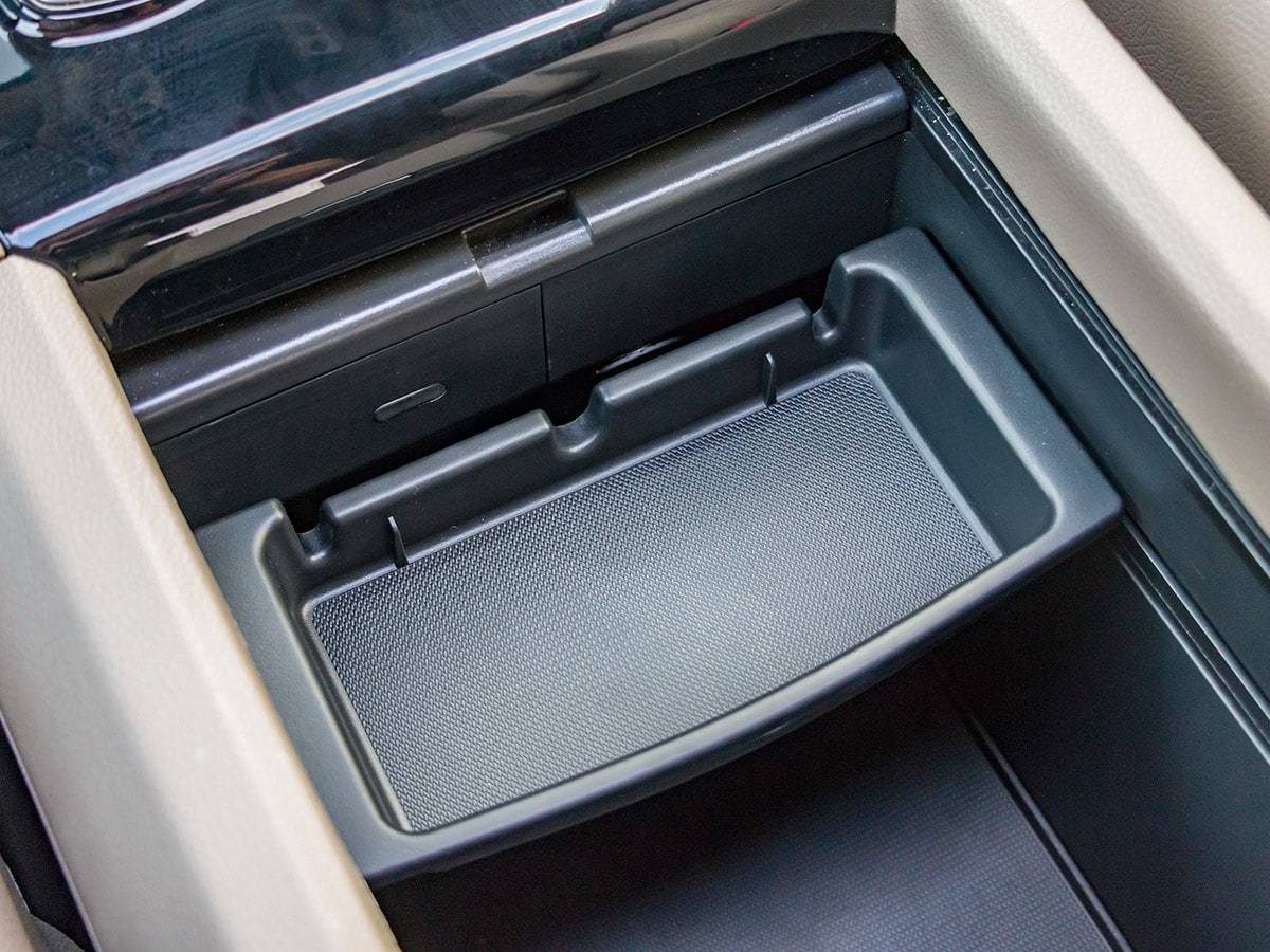 55 2017 Honda Pilot Interior KBB