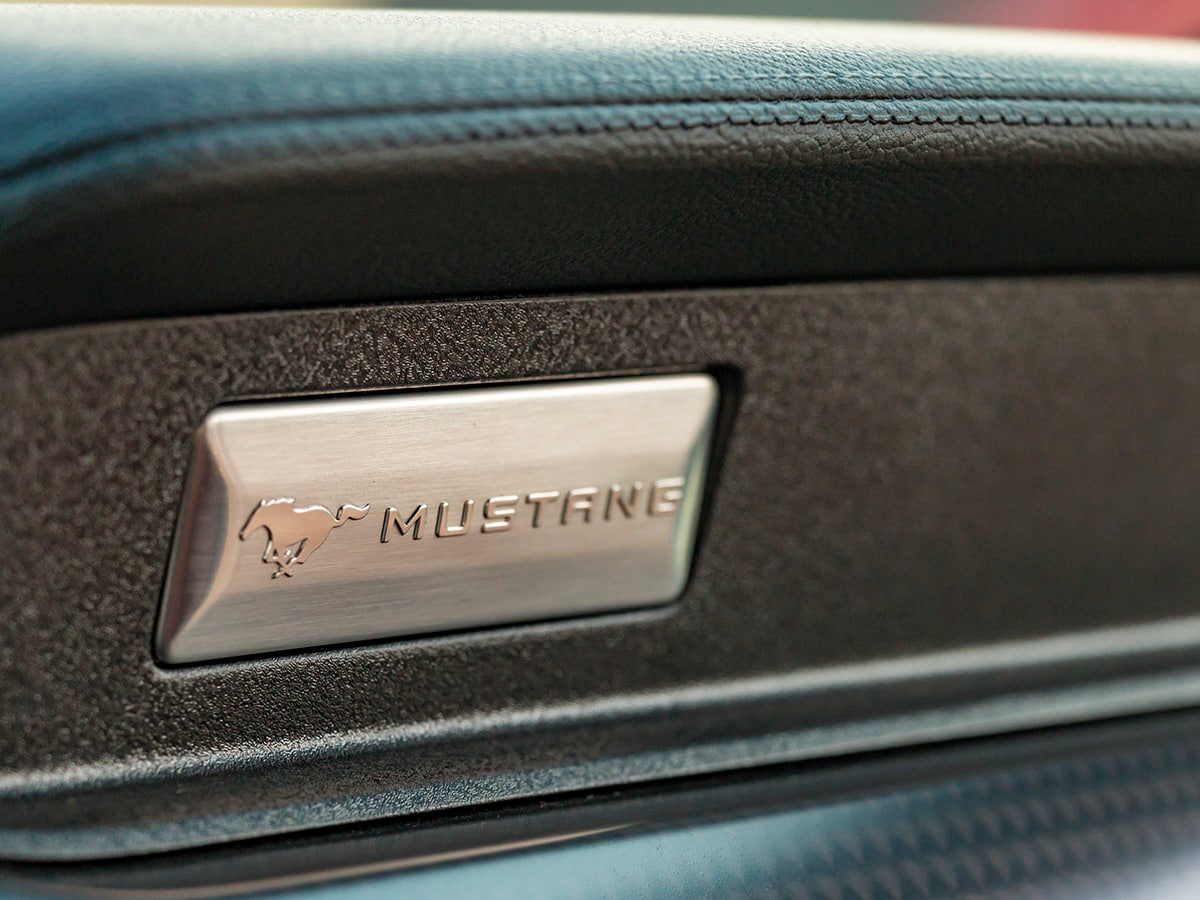 55 2018 Ford Mustang GT Interior KBB