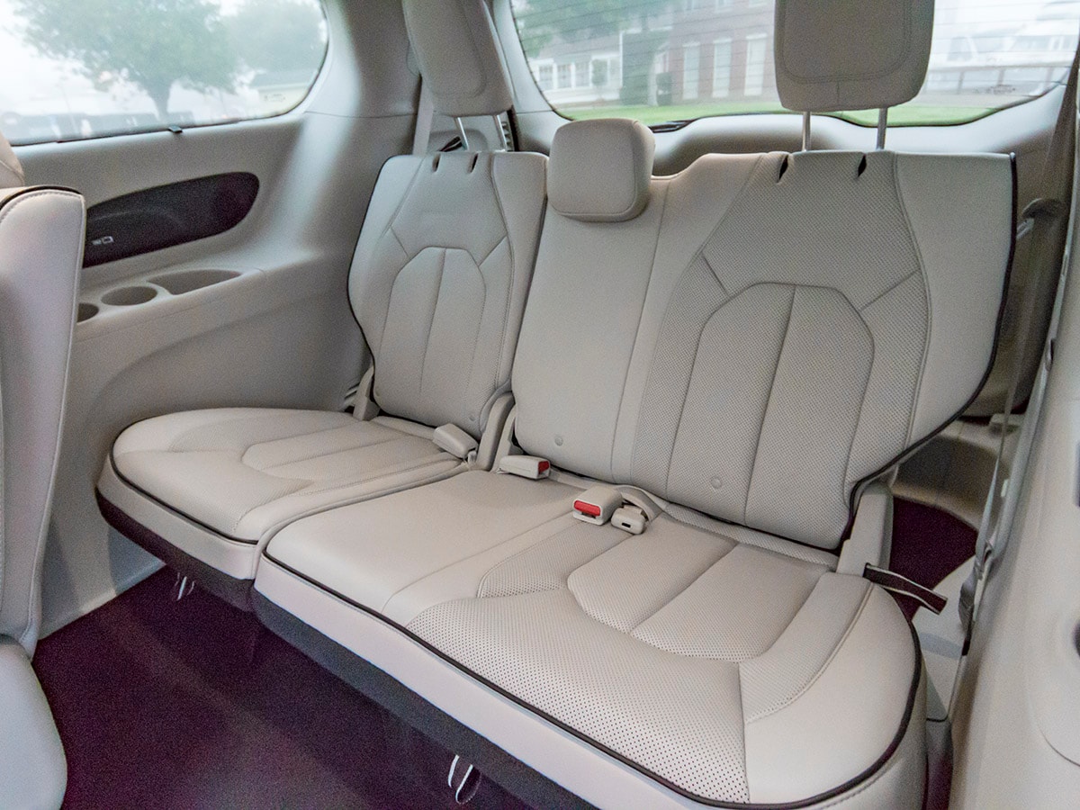 57 2017 Chrysler Pacifica EHybrid Interior KBB