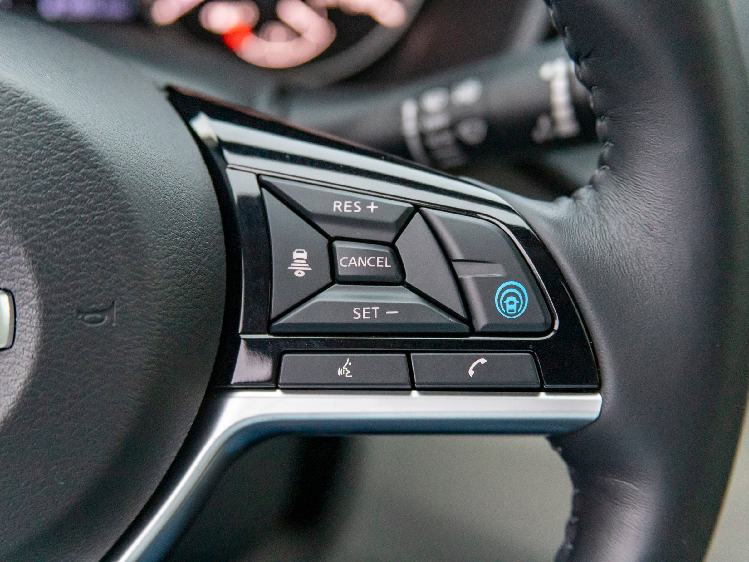 57 2019 Nissan Altima Long Term Interior KBB