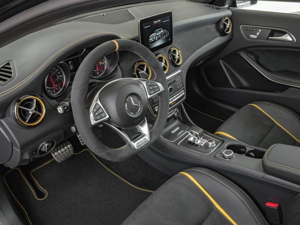 58 2018 Mercedes AMG GLA45 4matic