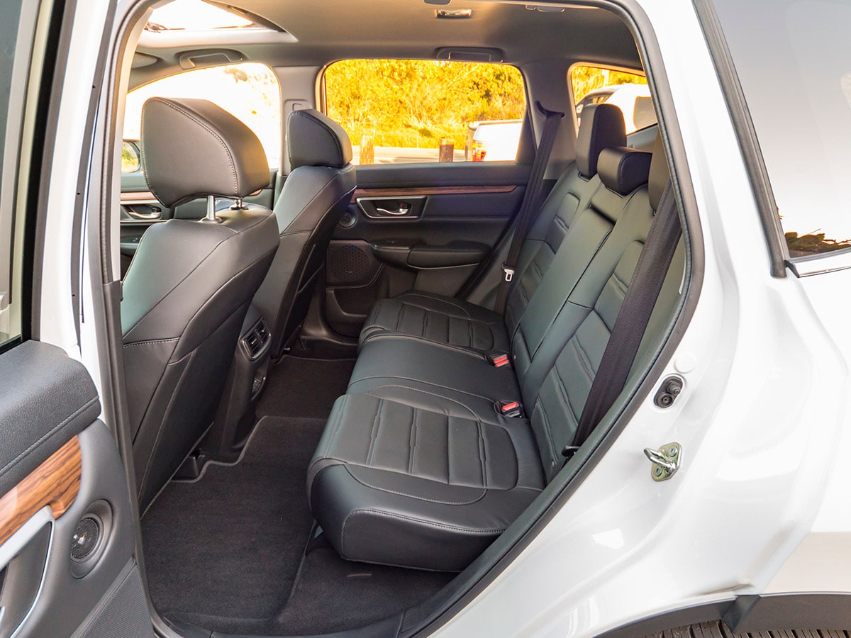 60 2017 Honda CR V Interior BB KBB