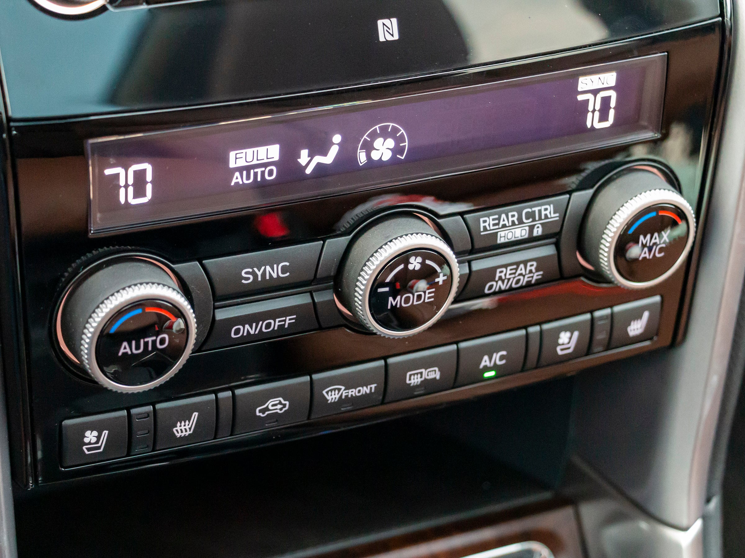 66 2019 Subaru Ascent LT Interior KBB