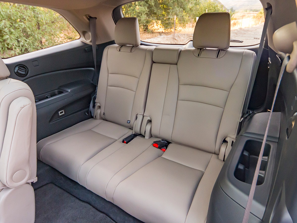 71 2017 Honda Pilot Interior KBB