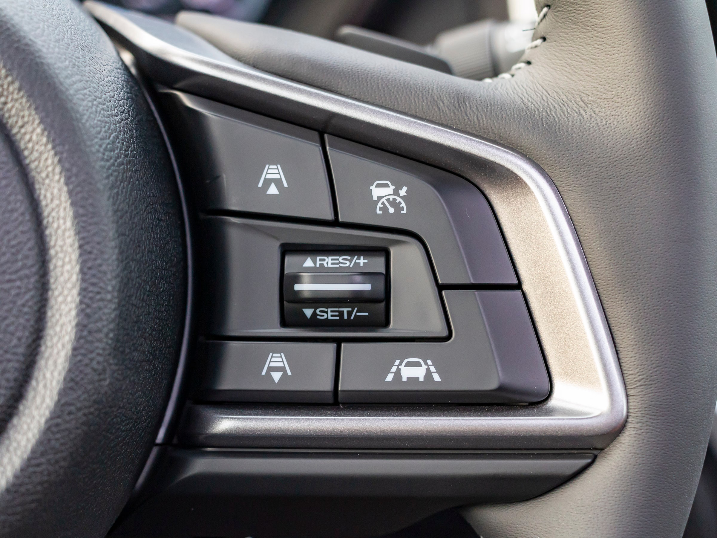 71 2019 Subaru Ascent LT Interior KBB