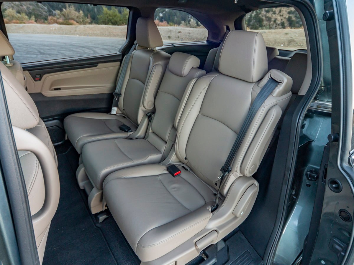 76 2018 Honda Odyssey LT Interior KBB