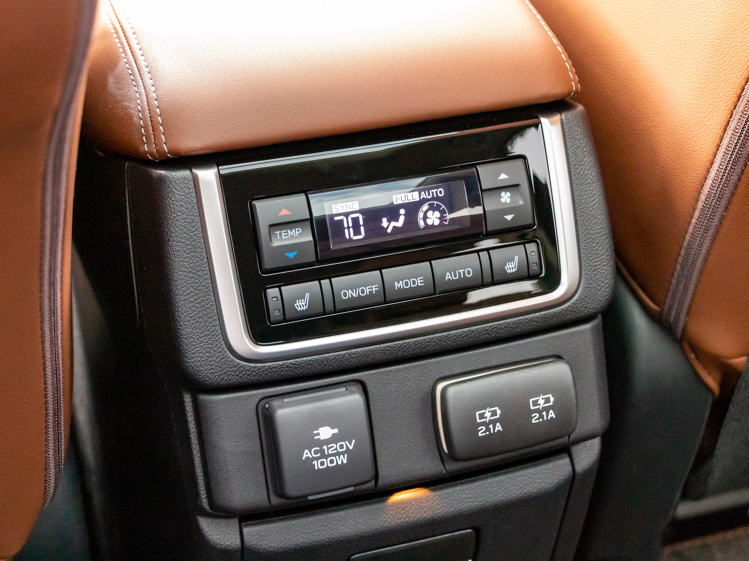 93 2019 Subaru Ascent LT Interior KBB