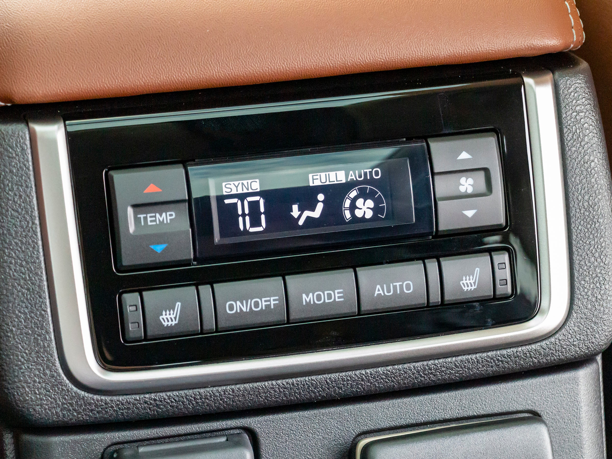 94 2019 Subaru Ascent LT Interior KBB