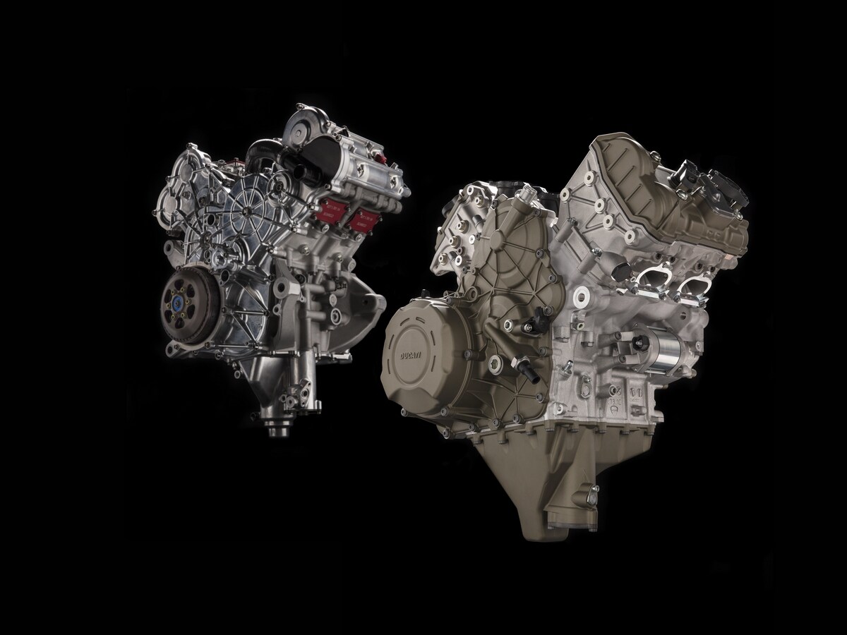 Ducati Desmosedici Stradale And Desmosedici GP 01