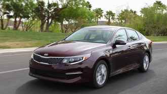 01-2016-Kia-Optima-midsize-sedan-comparison.jpg