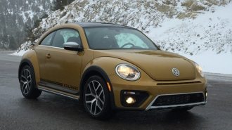01-2016-volkswagen-beetle-dune.jpg