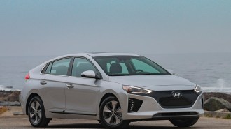 01-2017-Hyundai-Ioniq-Electric-Exterior-KBB.jpg