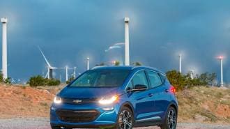 01-2017-chevrolet-bolt-KBB.jpg