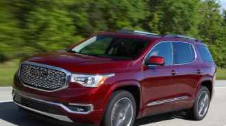 01-2017-gmc-acadia.jpg