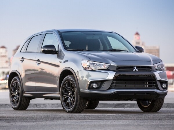01 2017 Mitsubishi Outlander Sport Le