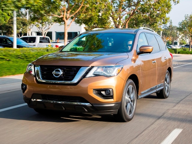 01 2017 Nissan Pathfinder FC