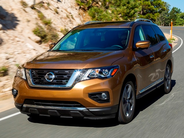 01 2017 Nissan Pathfinder Comparo