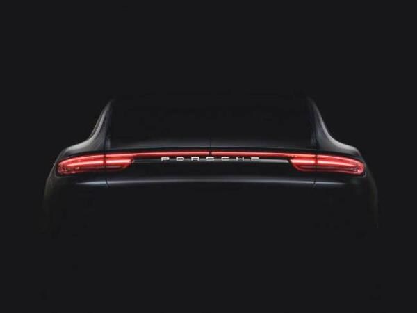 01 2017 Porsche Panamera Teaser