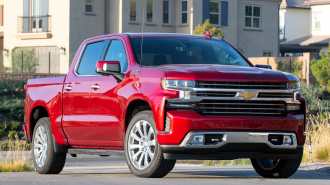 01-2019-chevrolet-silverado-high-country-kbb.jpg