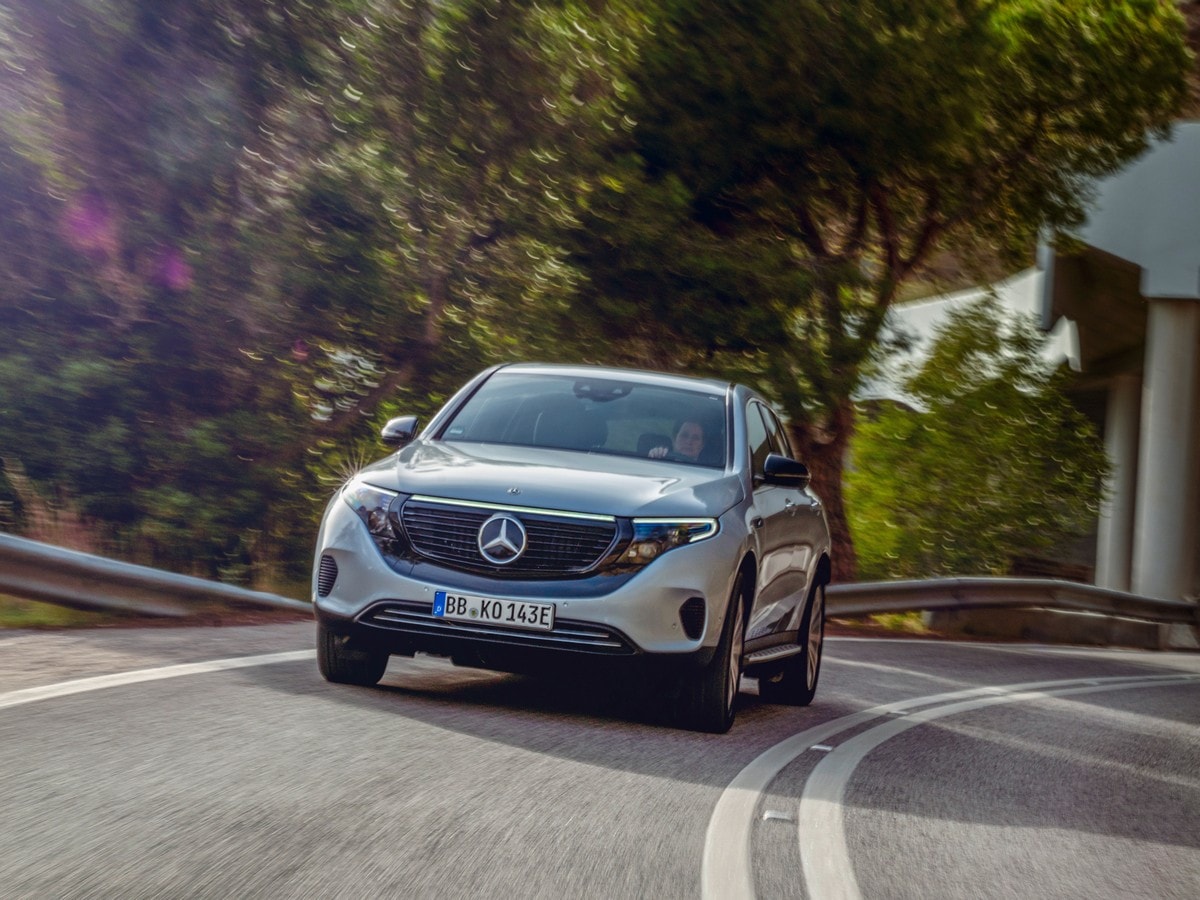 01-2020-mercedes-benz-eqc-edition-1886-1