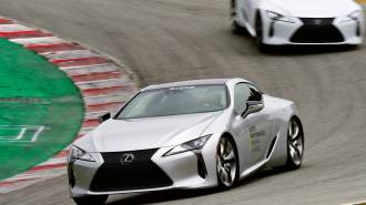 01-Lexus-driving-school.jpg
