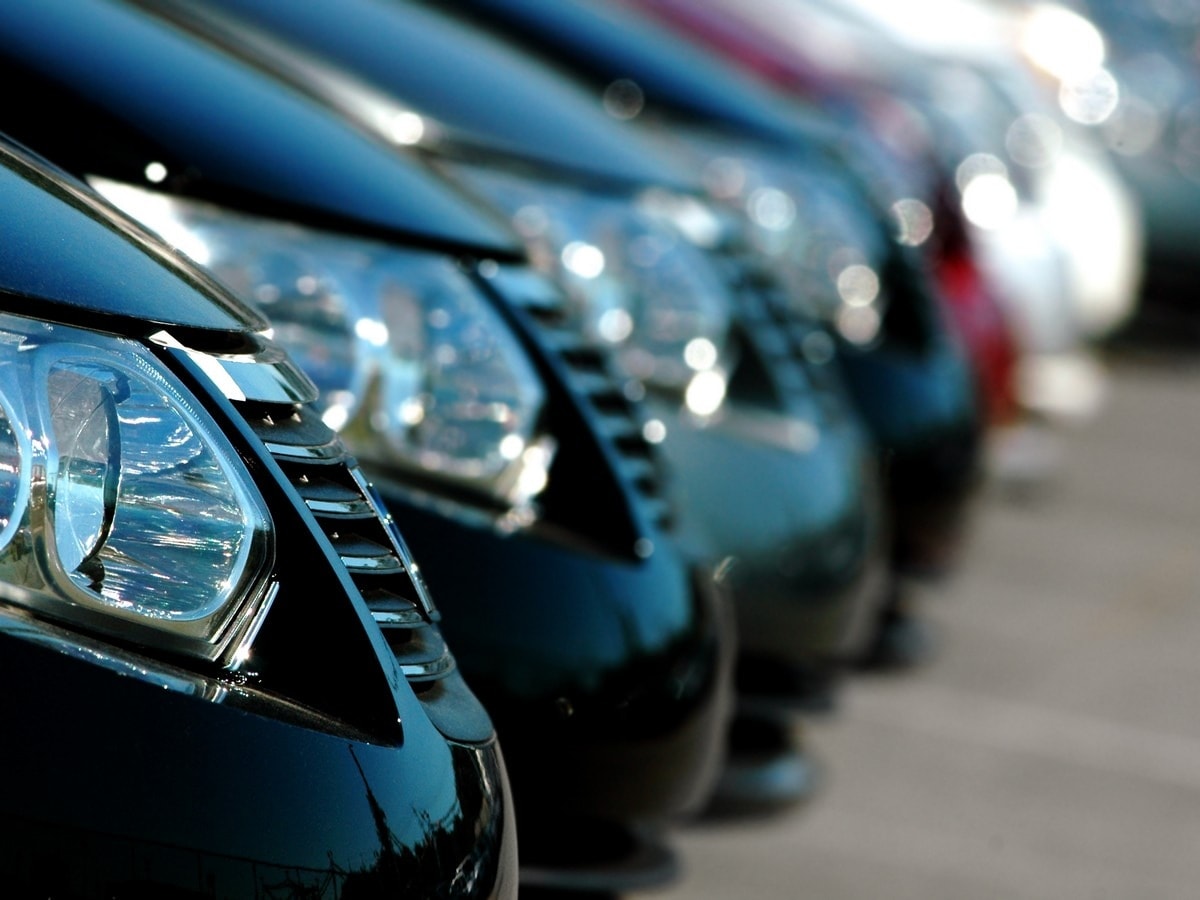 How to find a yearend car deal Kelley Blue Book