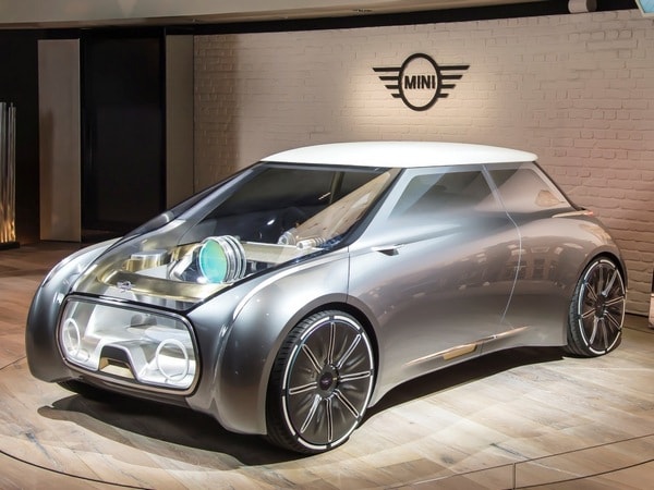 01 Mini Vision Next 100