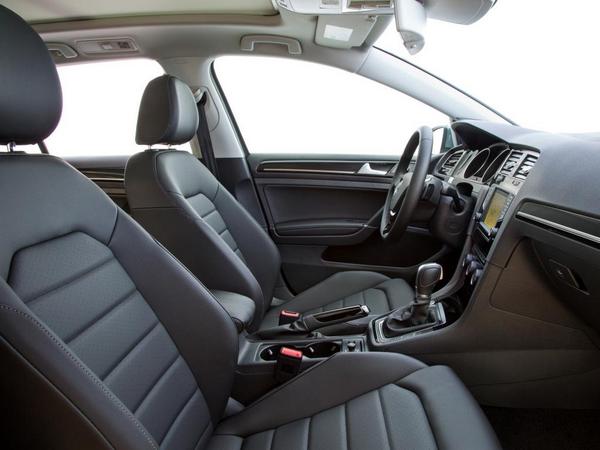 02 2016 Volkswagen Golf Sportwagen Limited Edition