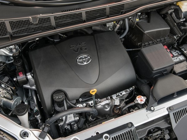02 2017 Toyota Sienna