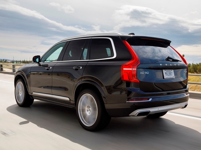 02 2017 Volvo Xc90 Comparo