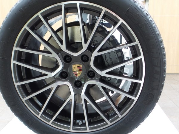 02 2019 Porsche Cayenne Preview